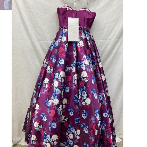 Magenta Evenings By Mon Cheri strapless corset ball gown - Picture 4 of 8